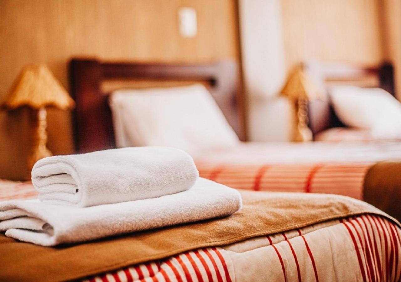 Las Tholas Hotel Уюни Экстерьер фото